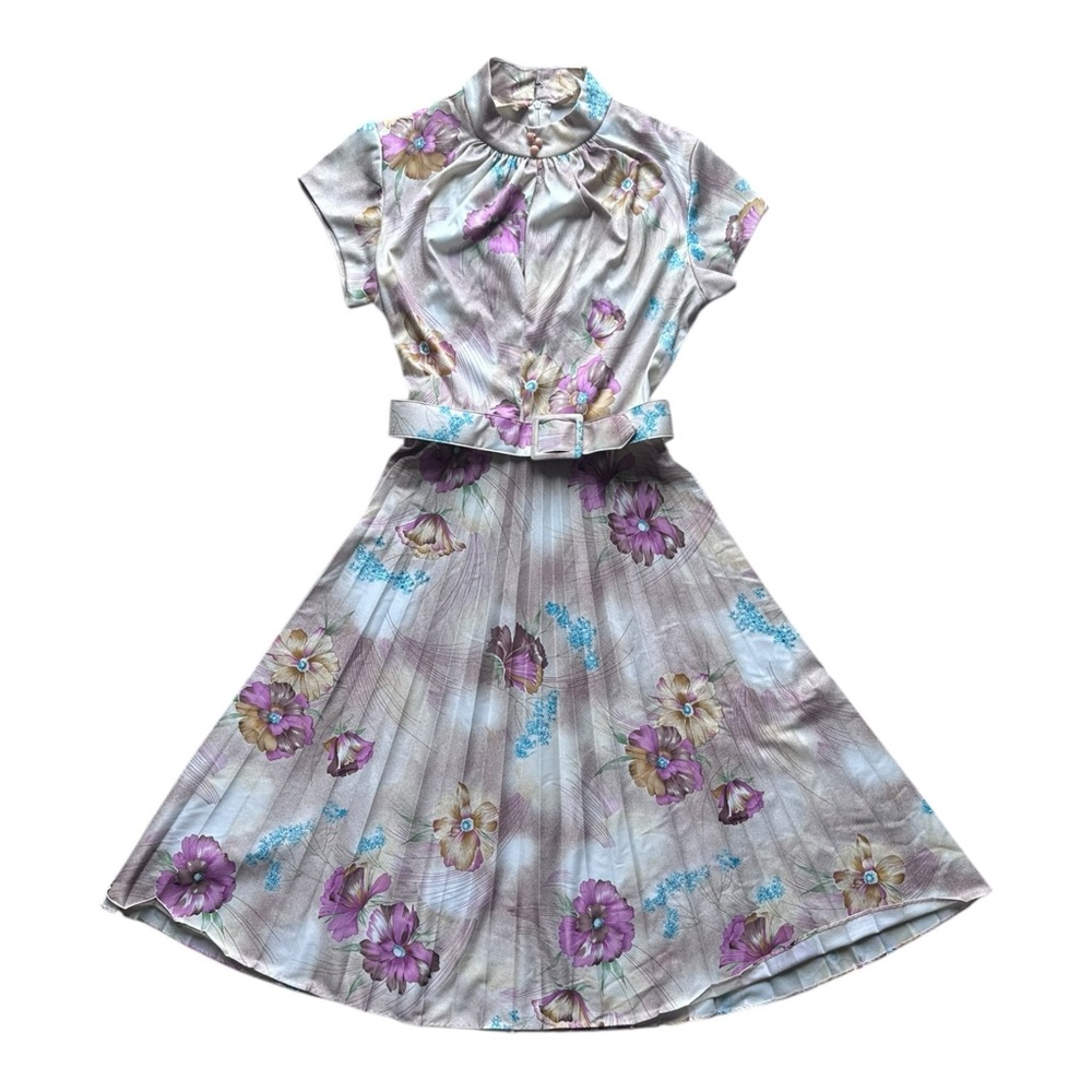 Vintage Conti-Lee New York floral key hole dress with belt